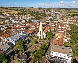 Imagem de um dia bonito e ensolarado em Lavras